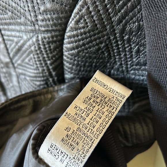 Nygard Collection Leather/Knit Jacket Size Petite 4-6 - Picture 9 of 9